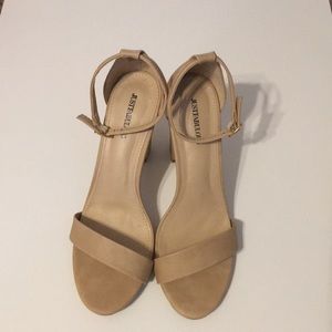 JusFab Nude shoes size US 11